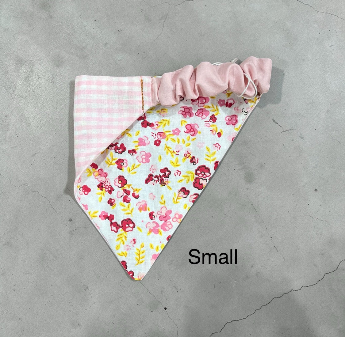 Elastic Reversible Pet Bandana (Varying Sizes)
