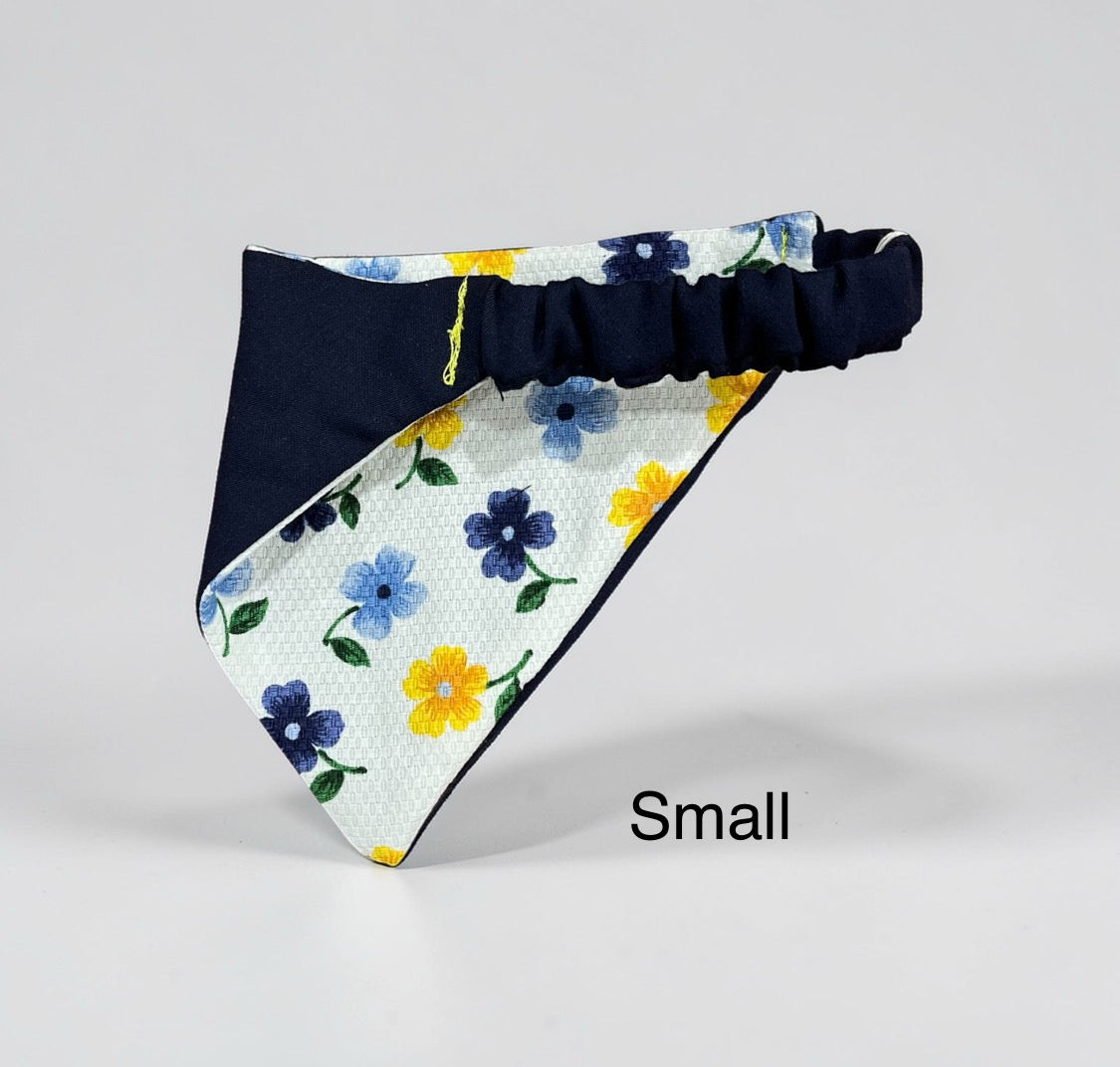 Elastic Reversible Pet Bandana (Varying Sizes)