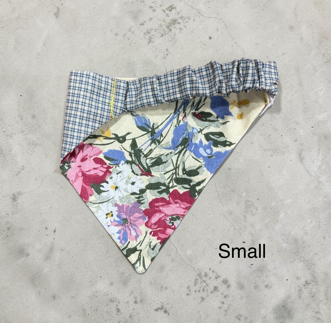 Elastic Reversible Pet Bandana (Varying Sizes)