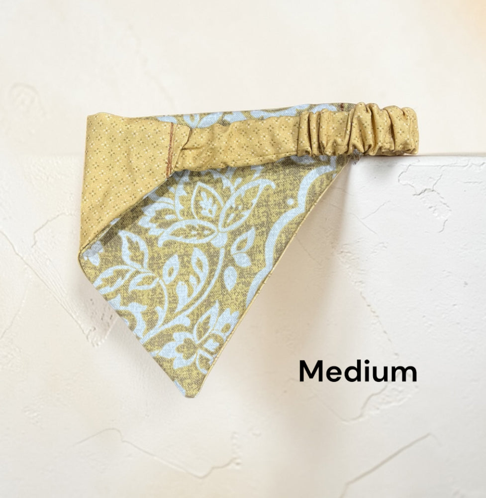 Elastic Reversible Pet Bandana (Varying Sizes)