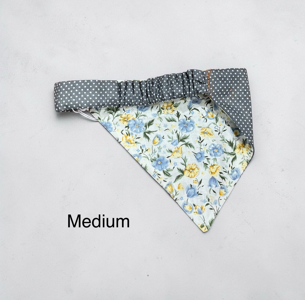 Elastic Reversible Pet Bandana (Varying Sizes)