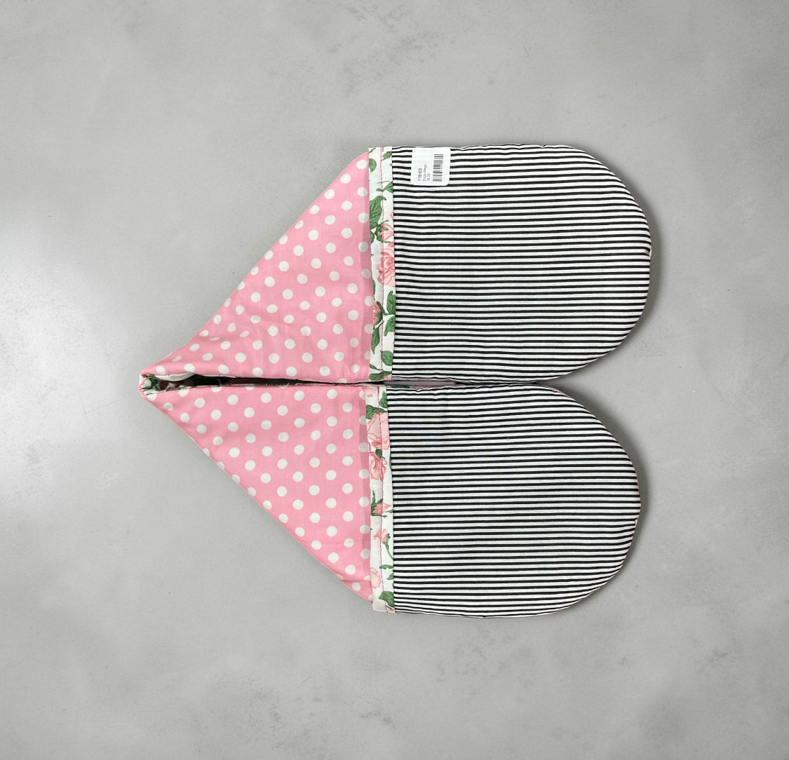 Double Mitt Pot Holder