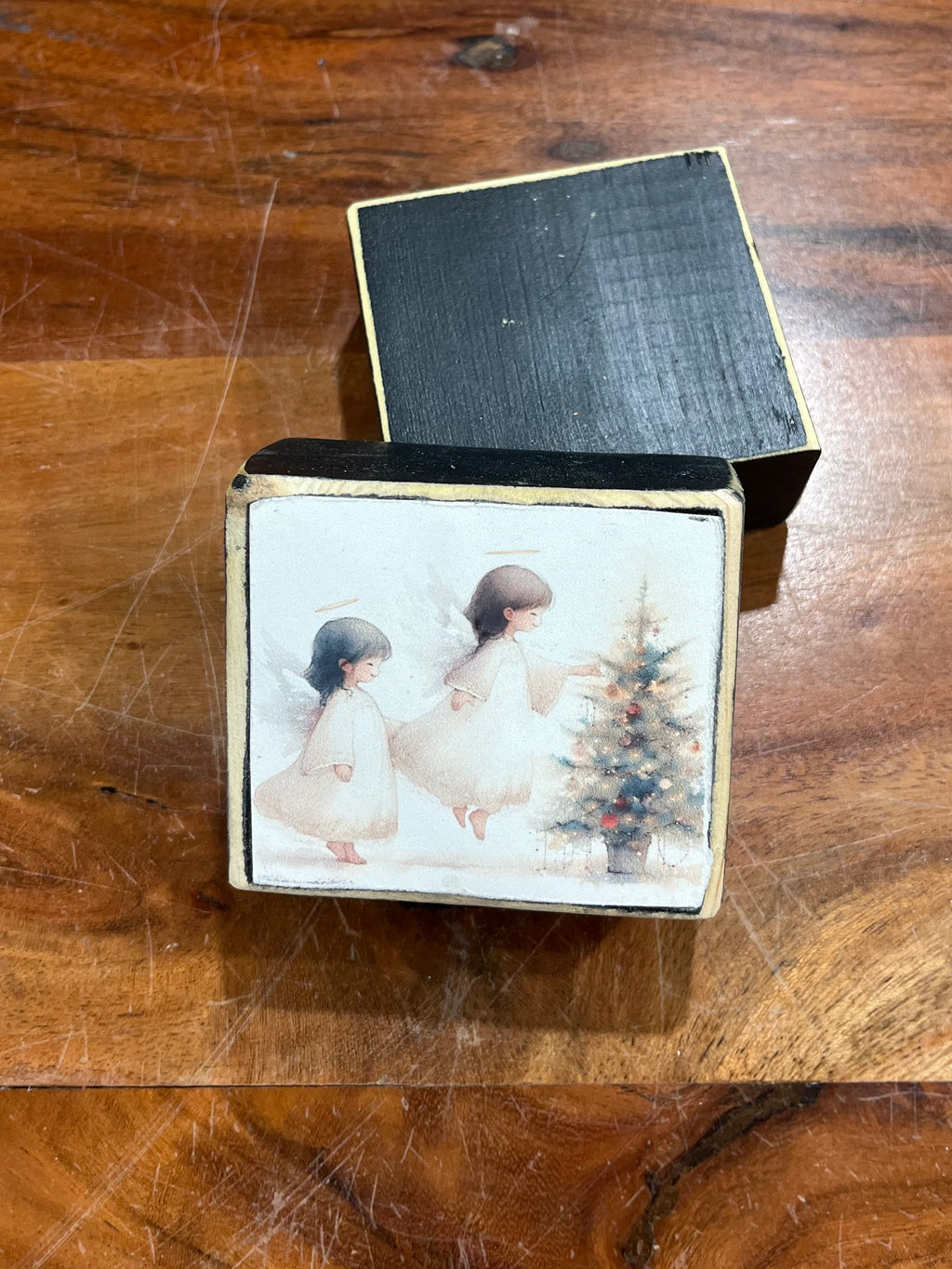 Mini Shelf Sitters